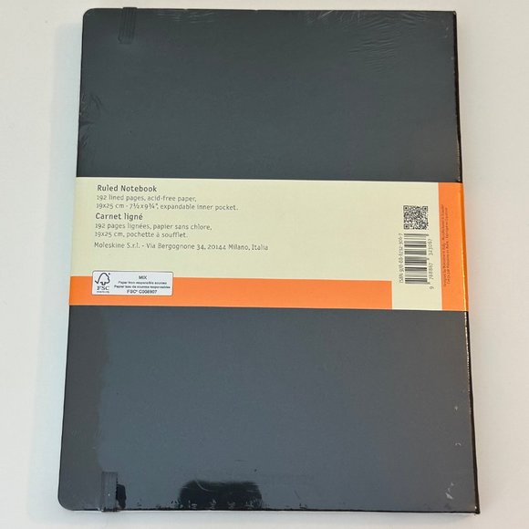 Moleskin Classic Notebook, Hard Cover, Ruled, XLarge - Picture 2 of 3